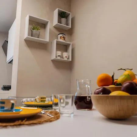 Apartment Black Stones Li Cuti *